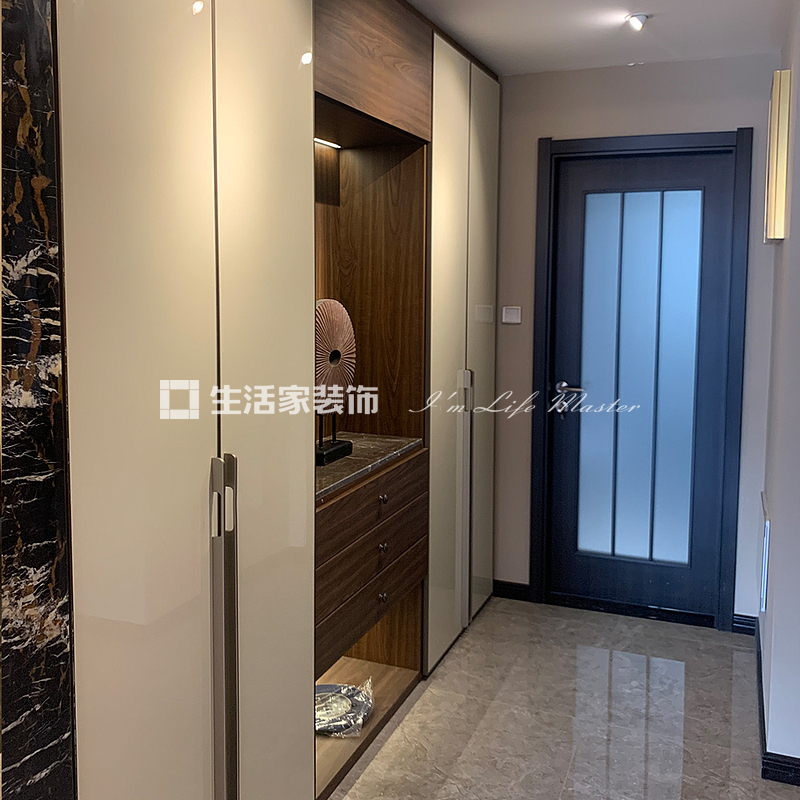 储物柜绿都鉴未来 249m² 现代轻奢风格