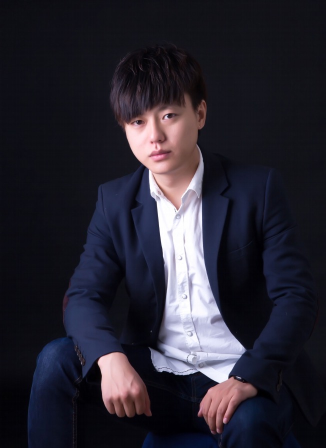 梁明