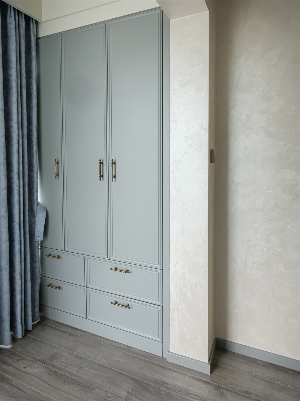 储物柜滇池晴翠 105㎡  法式轻奢