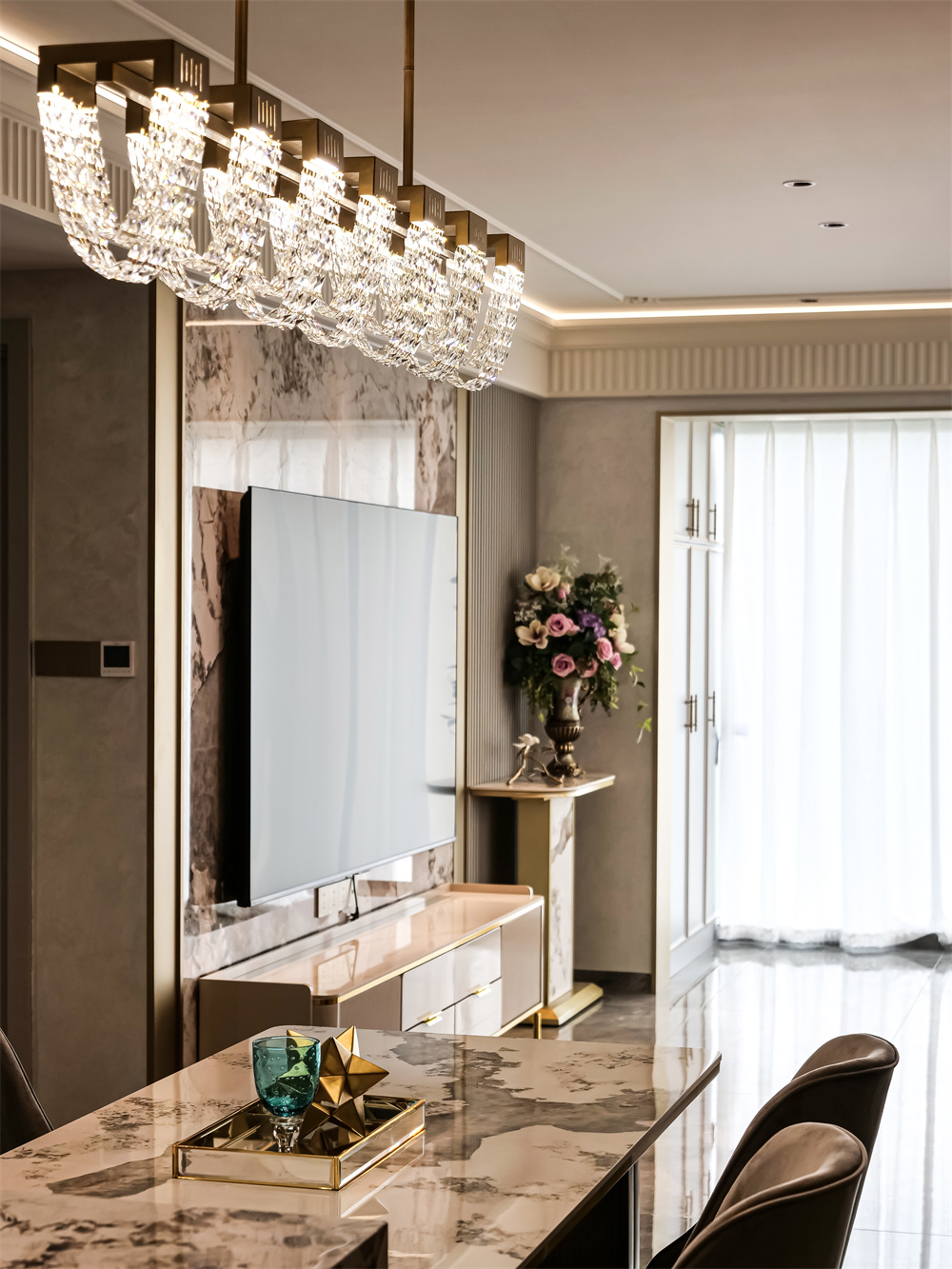 电视墙滇池晴翠 105㎡  法式轻奢