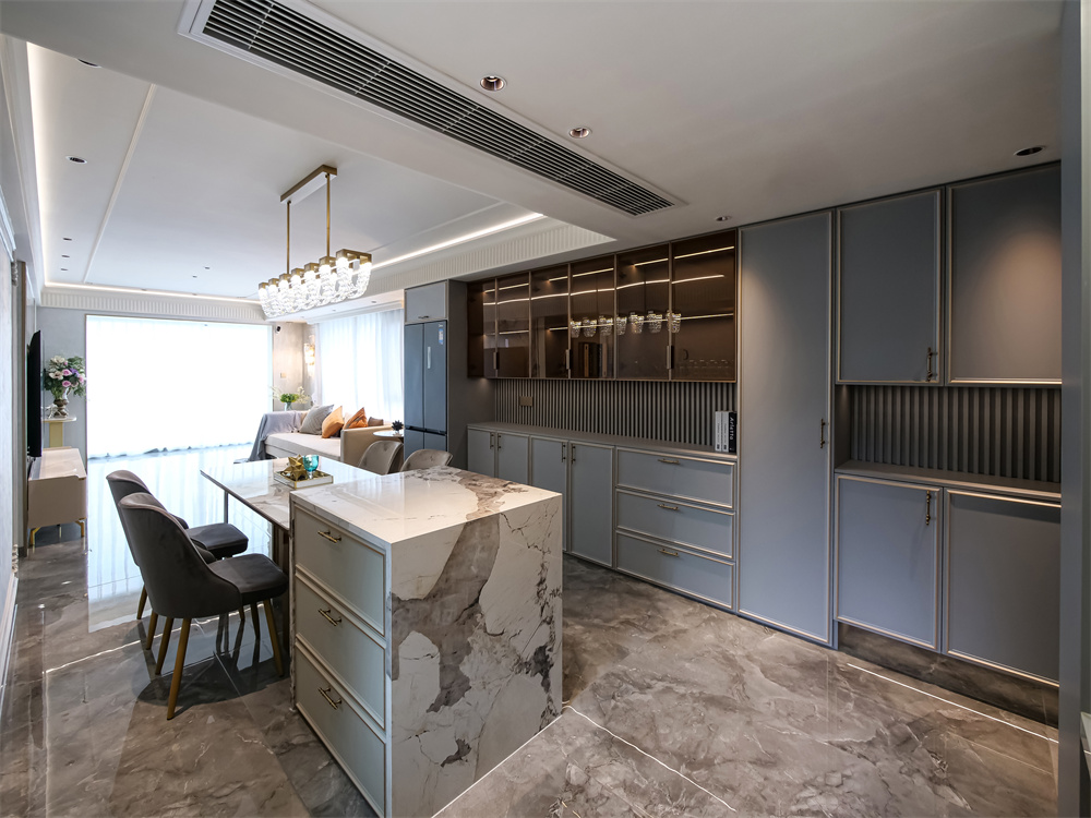 储物柜滇池晴翠 105㎡  法式轻奢