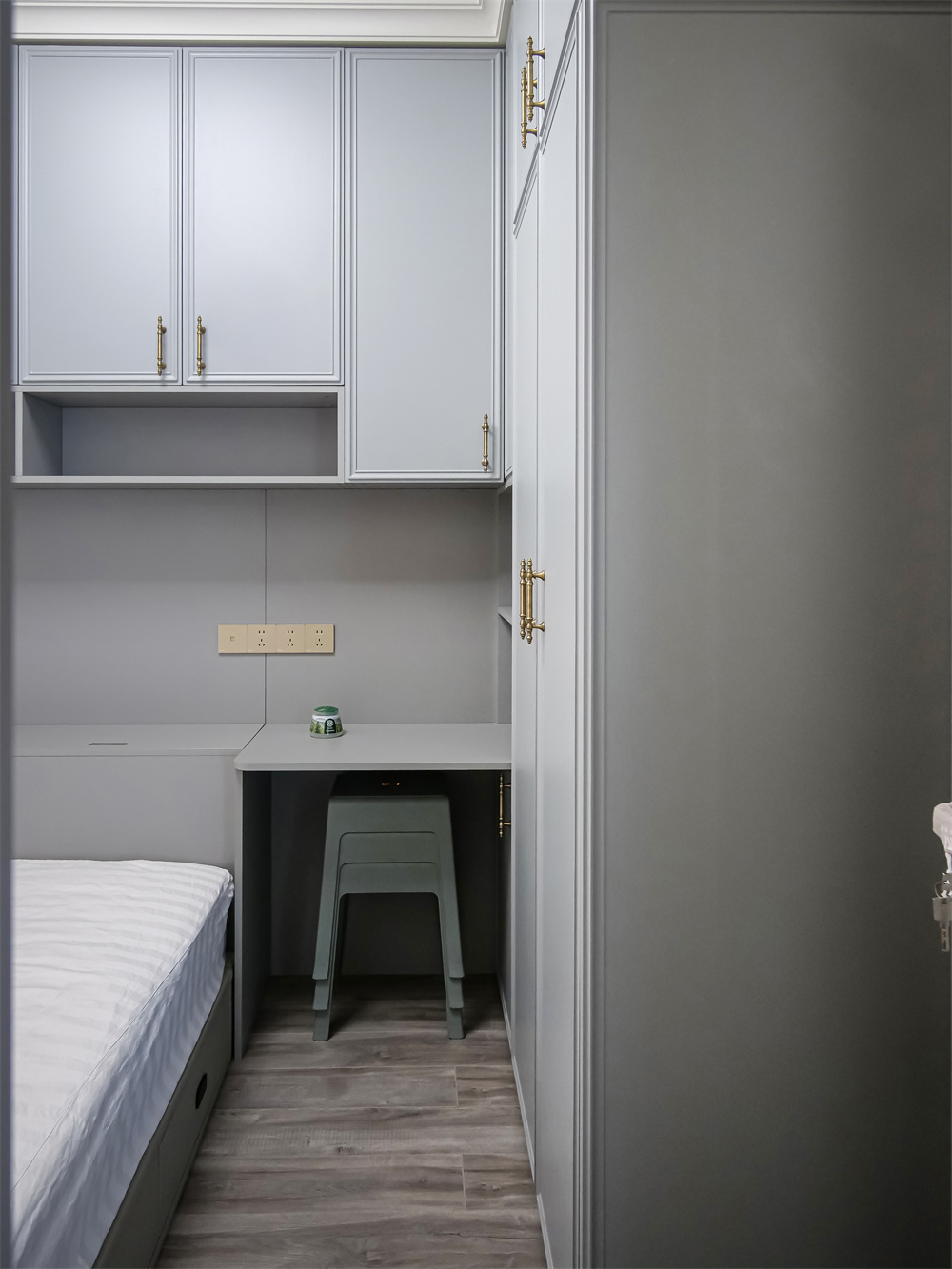 储物柜滇池晴翠 105㎡  法式轻奢