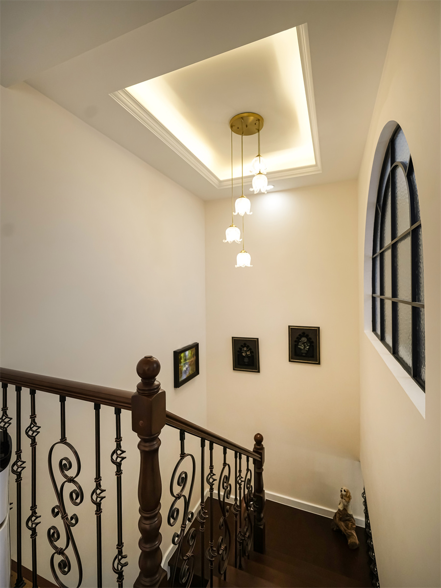 楼梯广电苑 230㎡ 法式复古风