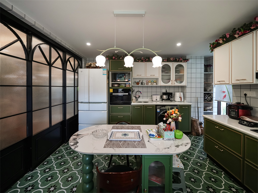 储物柜广电苑 230㎡ 法式复古风