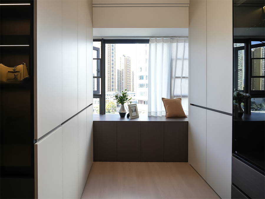 储物柜金地十一峯 151㎡ 意式轻奢