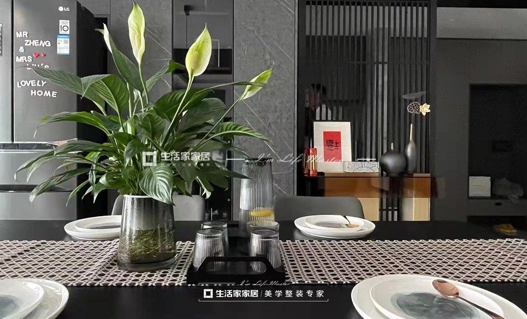 現(xiàn)代餐廳裝修效果圖